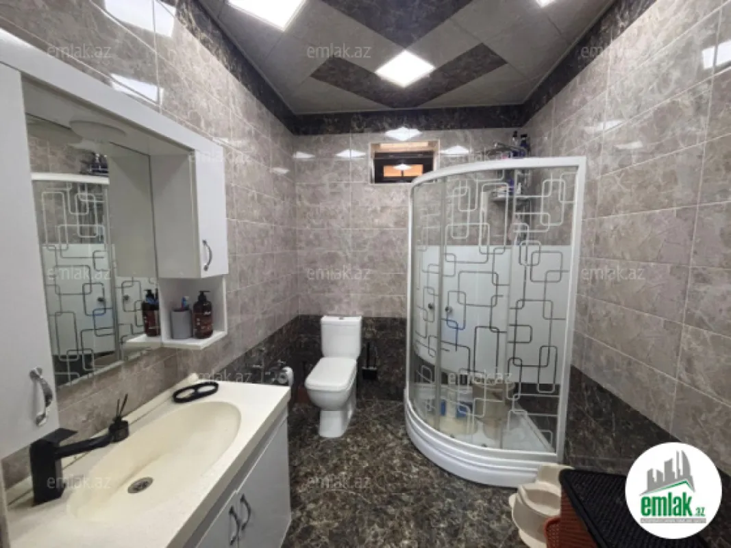Satılır 4 otaqlı həyət evi 150 m²