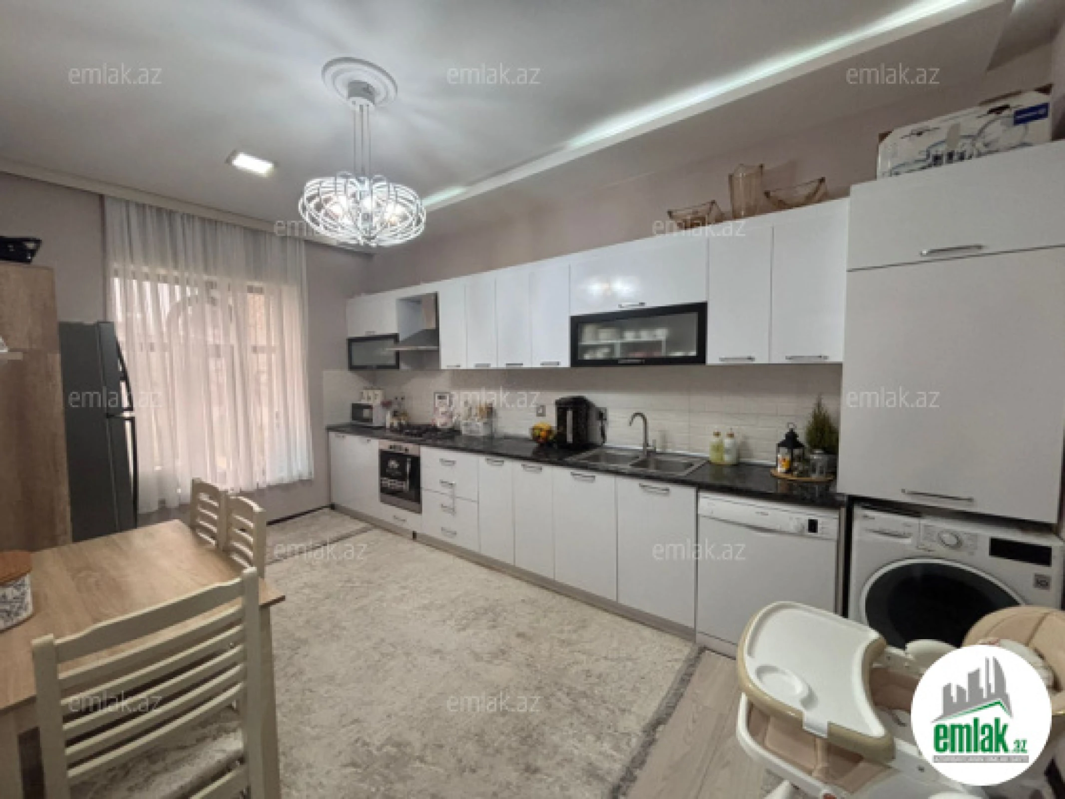 Satılır 4 otaqlı həyət evi 150 m²