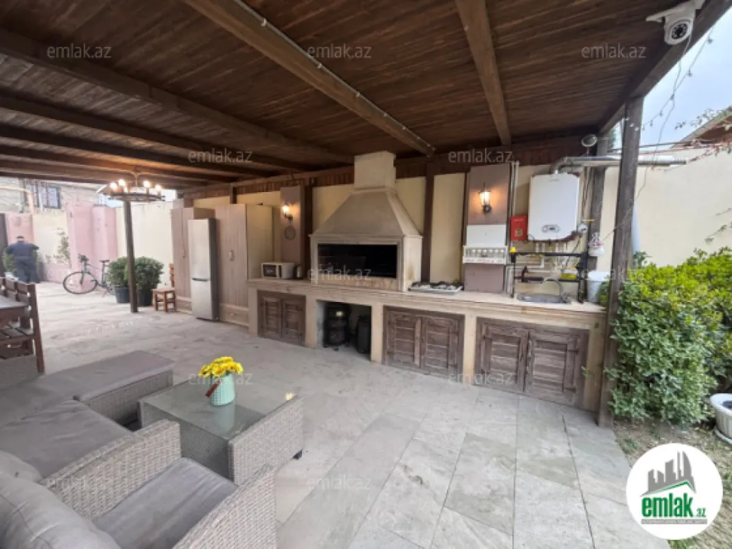 Satılır 4 otaqlı həyət evi 150 m²