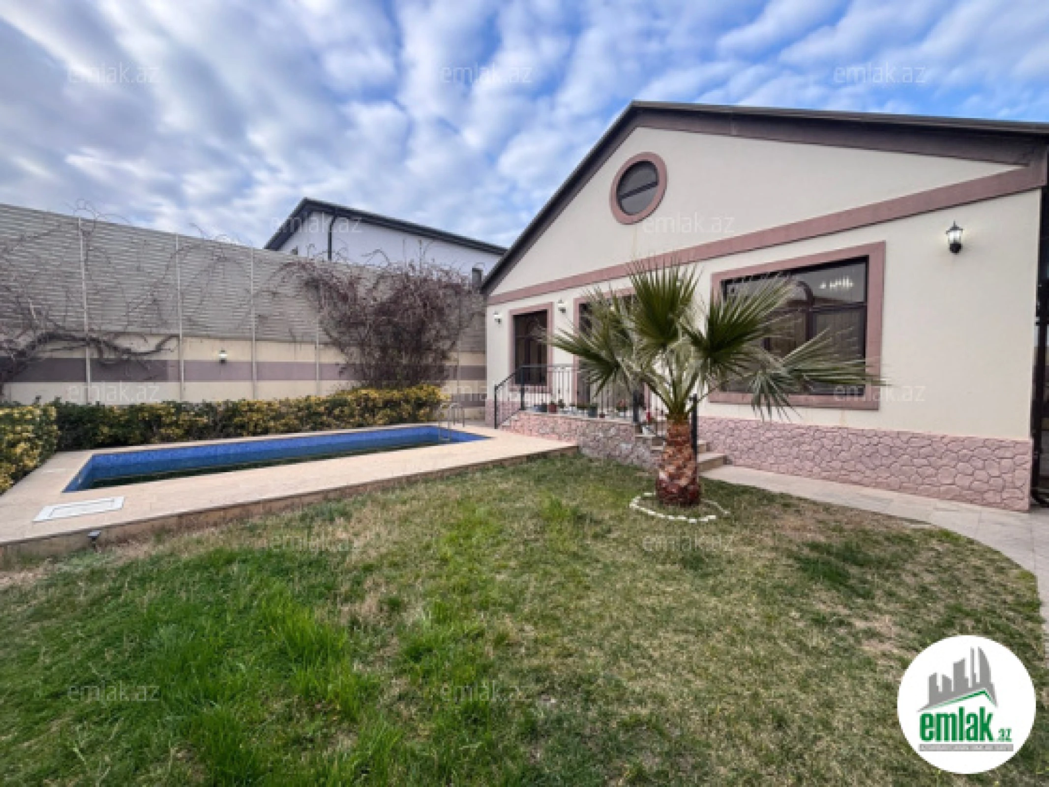 Satılır 4 otaqlı həyət evi 150 m²