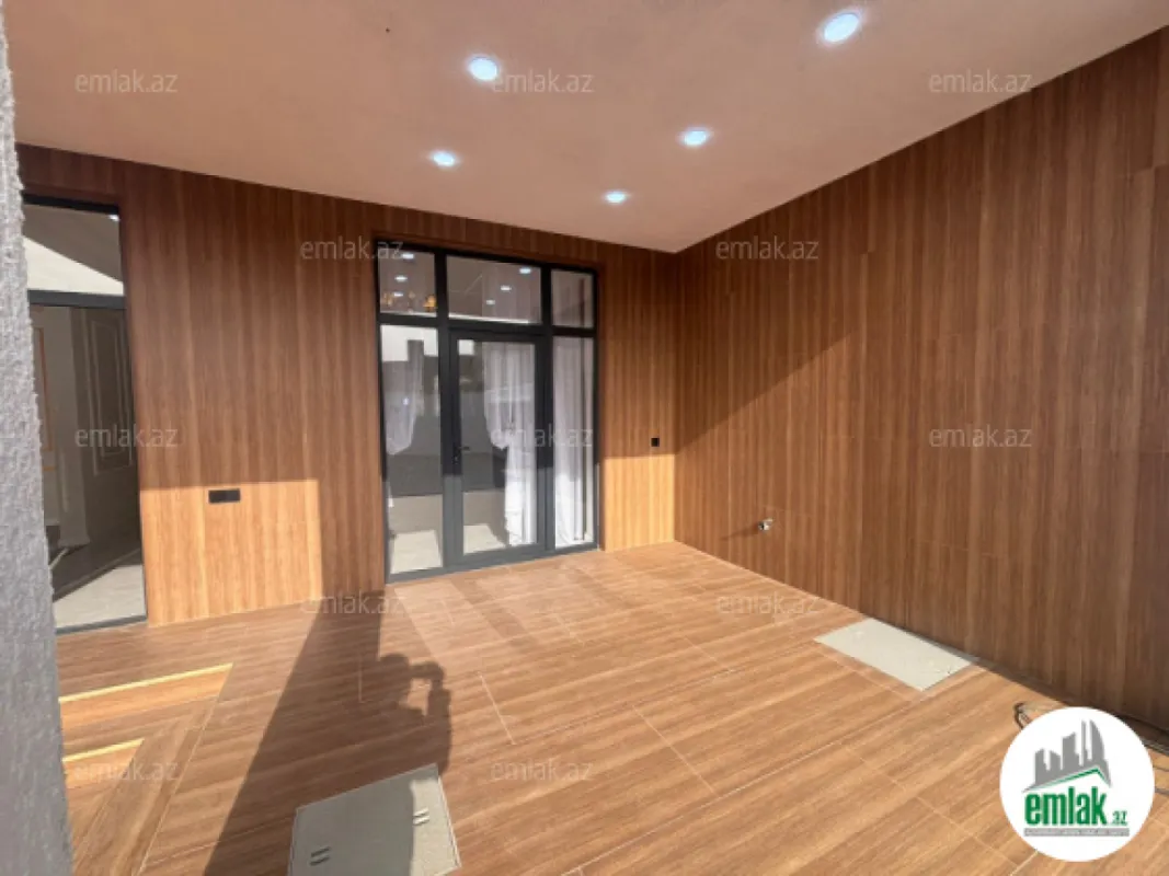 Satılır 4 otaqlı mənzil 145 m²