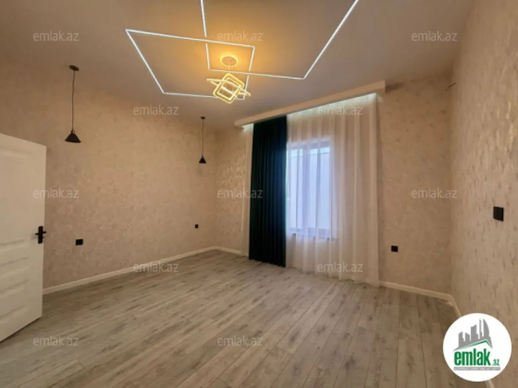Satılır 4 otaqlı mənzil 145 m²