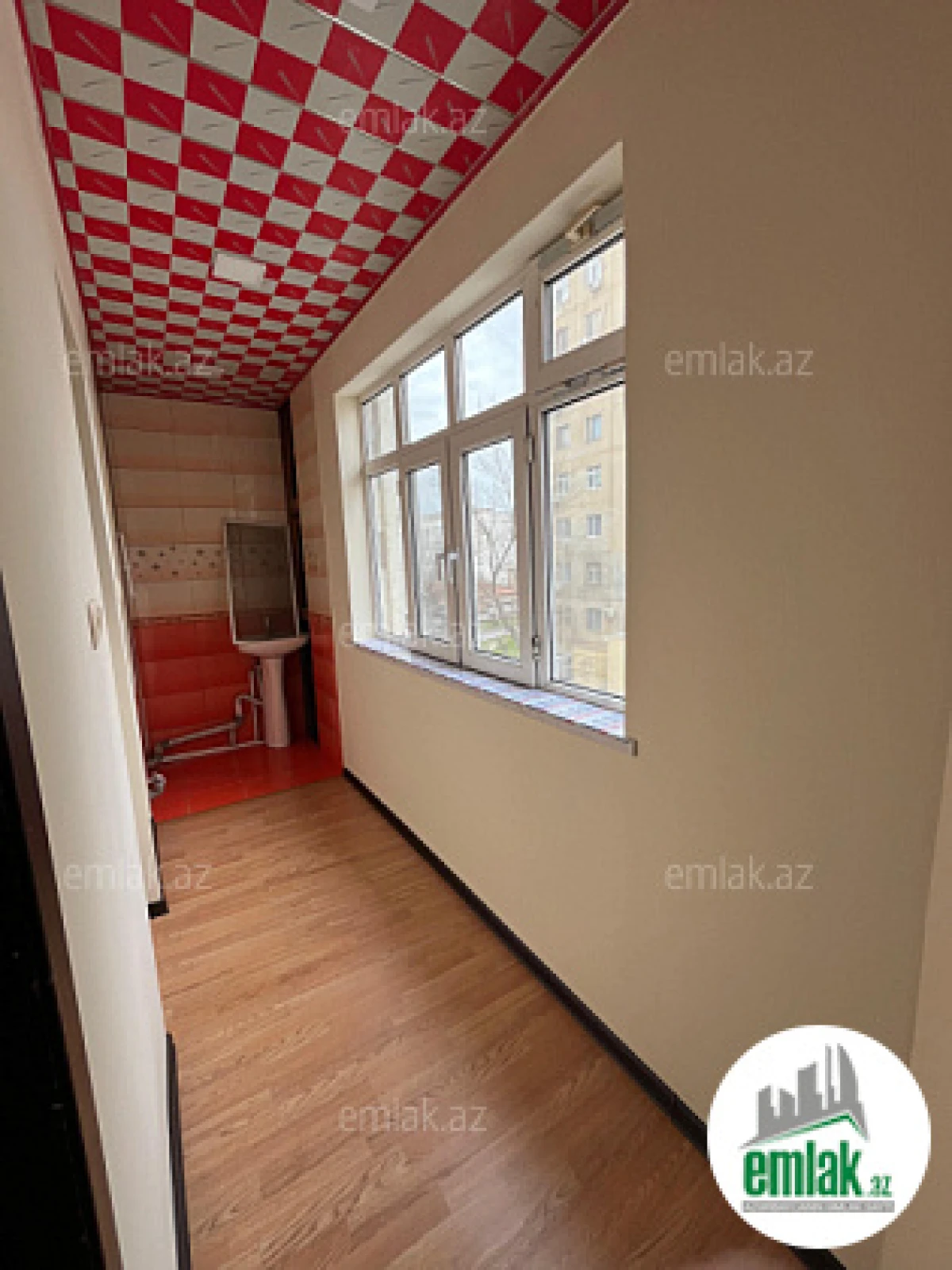 Satılır 2 otaqlı köhnə tikili 35 m²