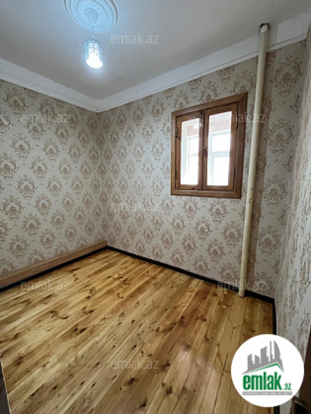 Satılır 2 otaqlı köhnə tikili 35 m²