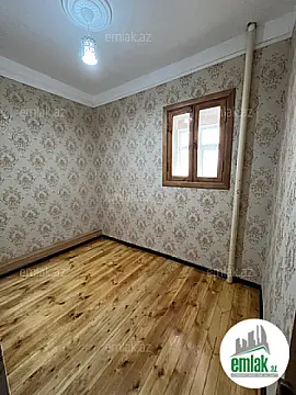 Satılır 2 otaqlı köhnə tikili 35 m²