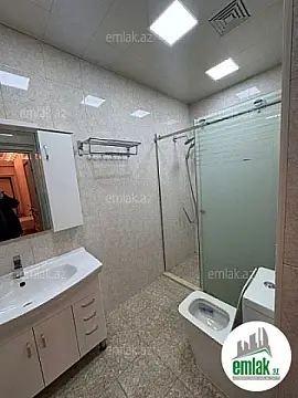 Satılır 2 otaqlı yeni tikili 65 m²