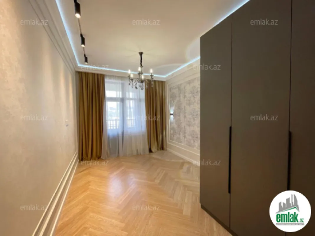 Satılır 3 otaqlı yeni tikili 85 m²