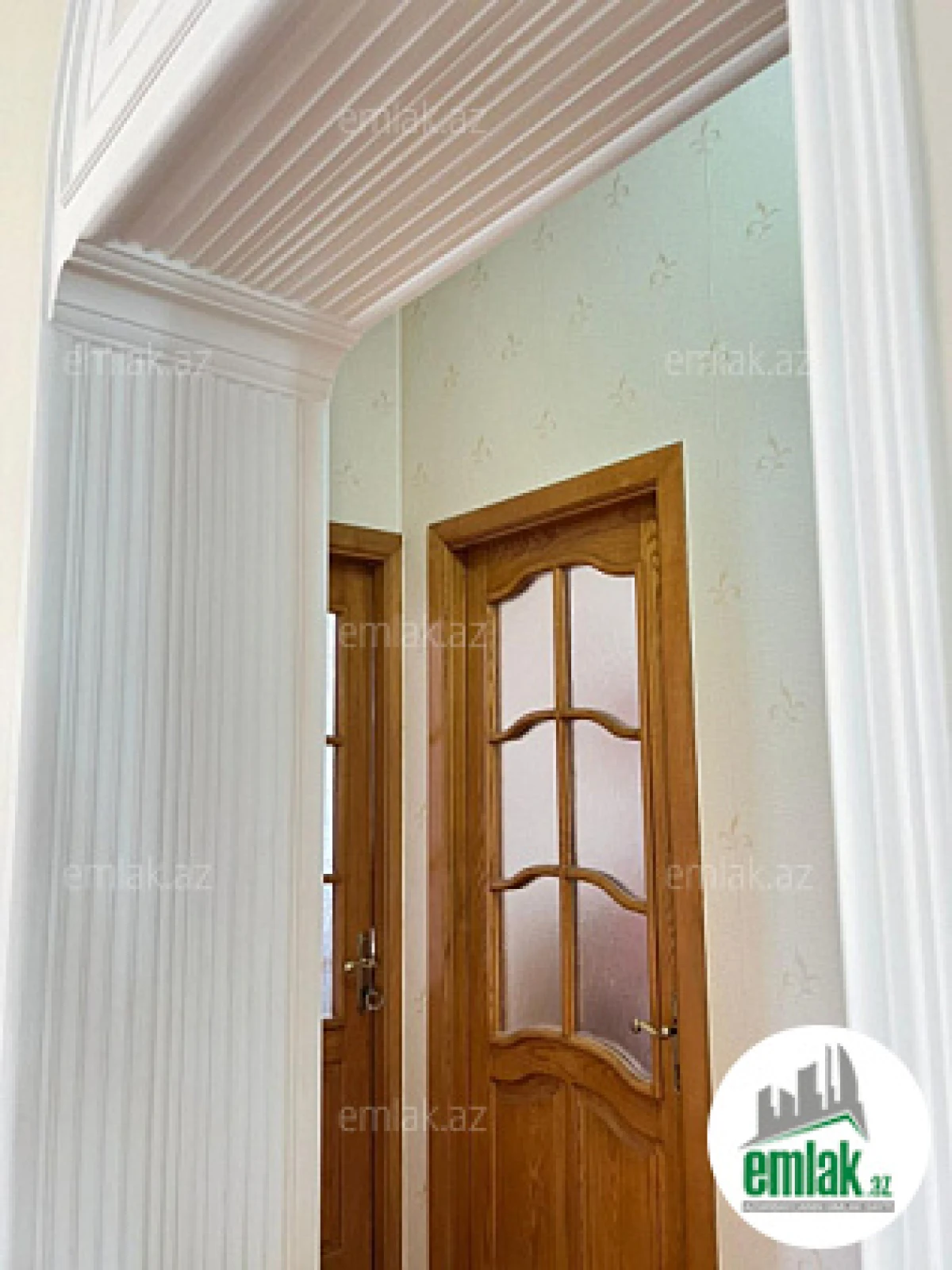 Satılır 9 otaqlı həyət evi 320 m²