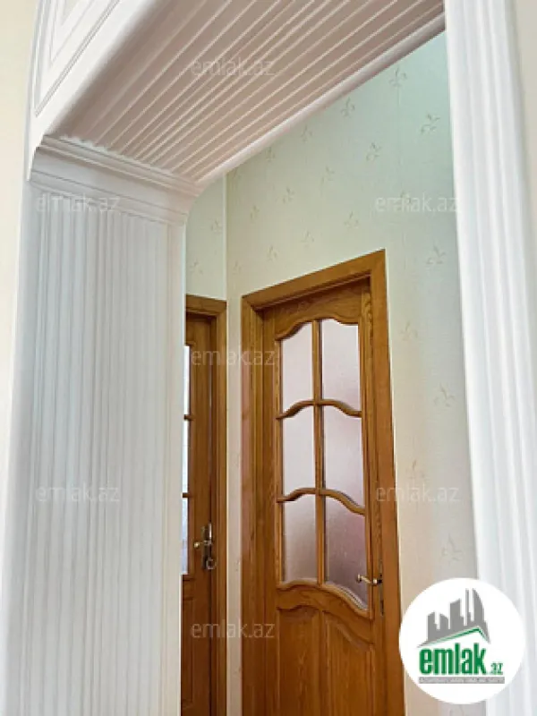 Satılır 9 otaqlı həyət evi 320 m²