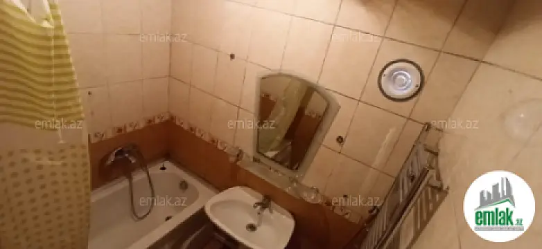 Satılır 3 otaqlı köhnə tikili 61 m²