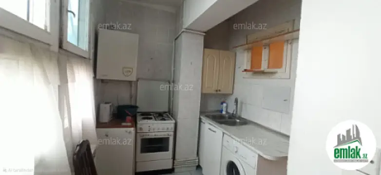 Satılır 3 otaqlı köhnə tikili 61 m²