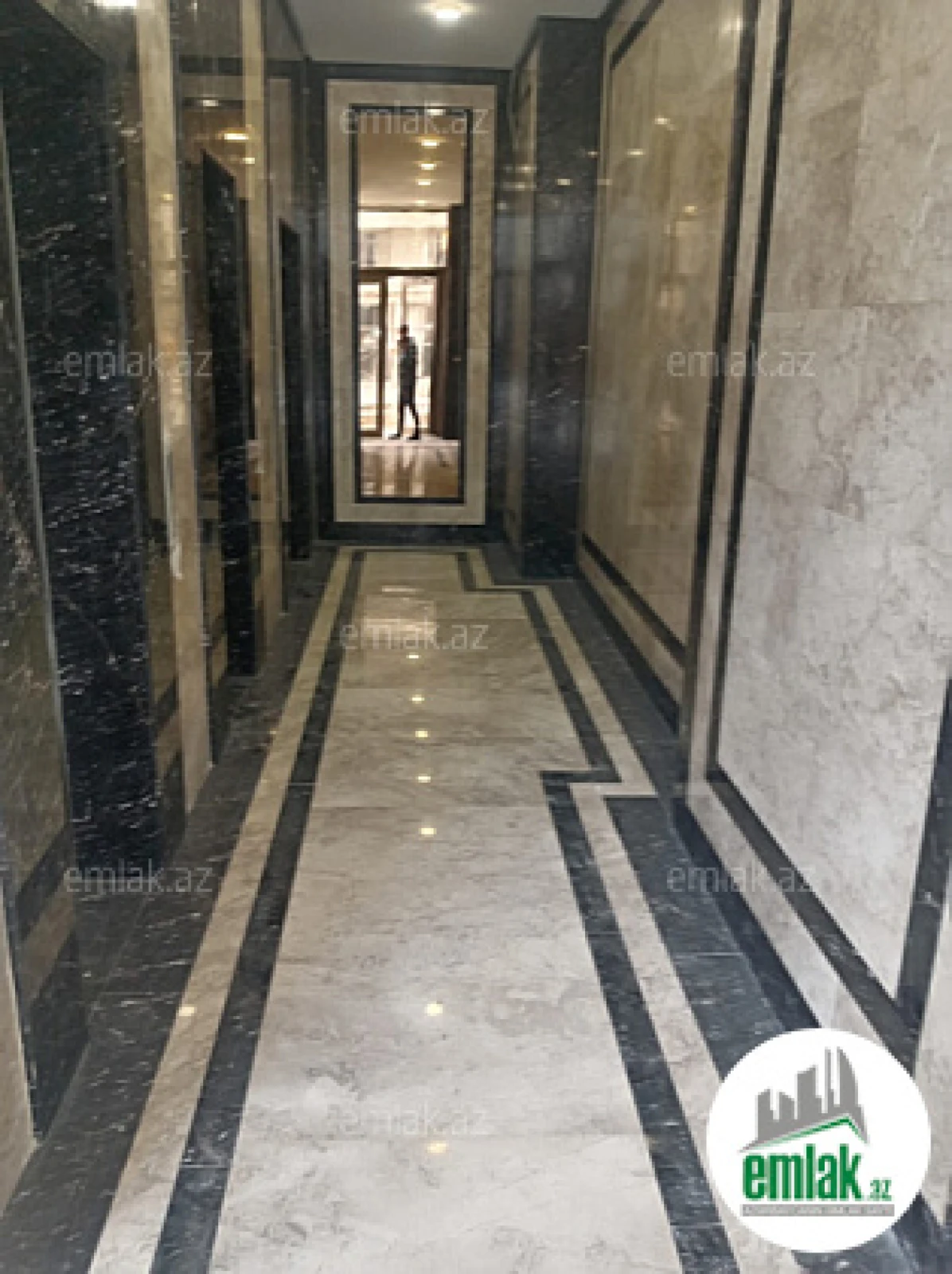 Satılır 2 otaqlı yeni tikili 99 m²