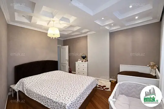 Satılır 3 otaqlı yeni tikili 108 m²