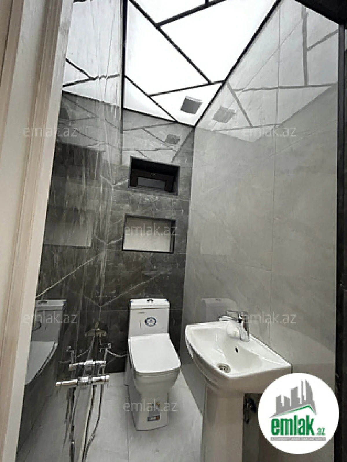 Satılır torpaq sahəsi 1.9 m²