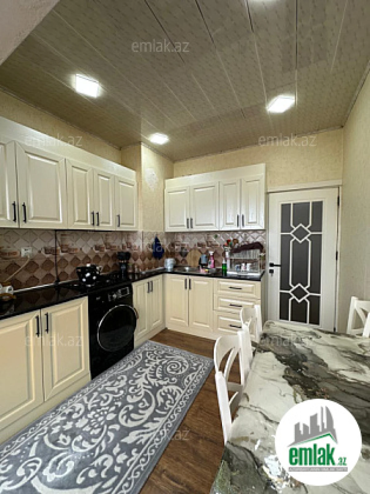 Satılır 3 otaqlı yeni tikili 72 m²