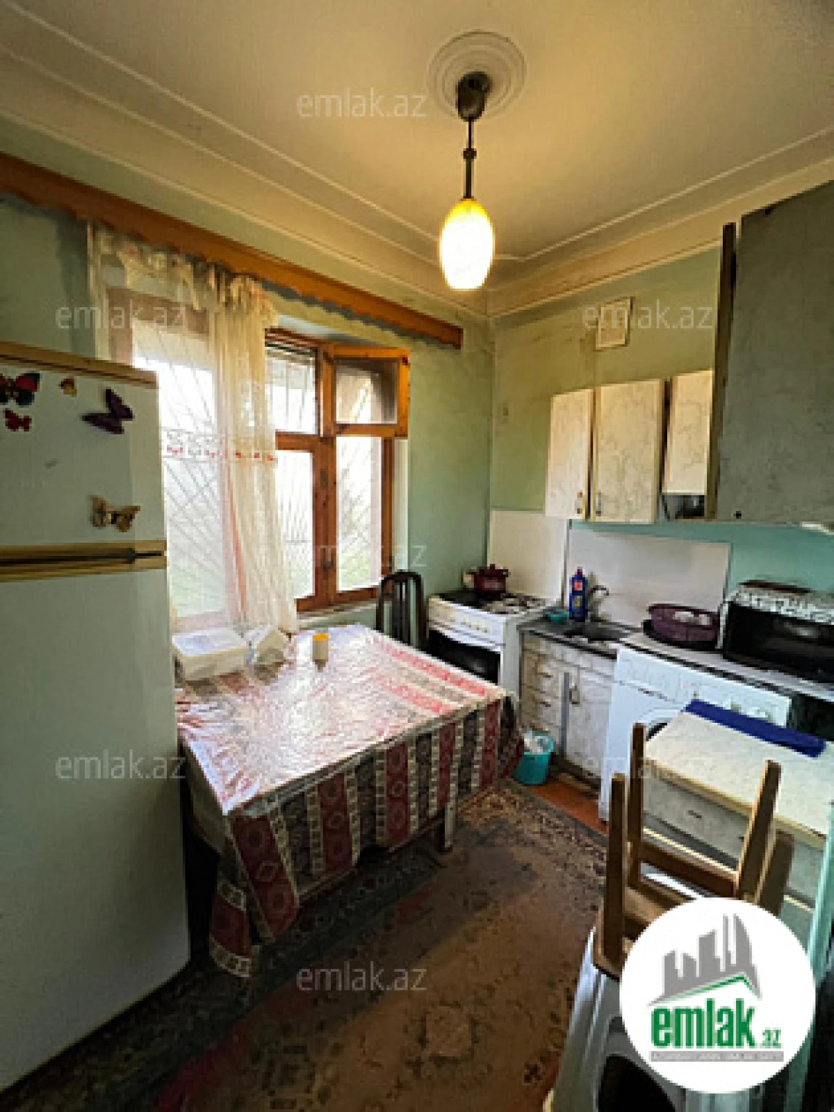 Satılır 2 otaqlı köhnə tikili 60 m²