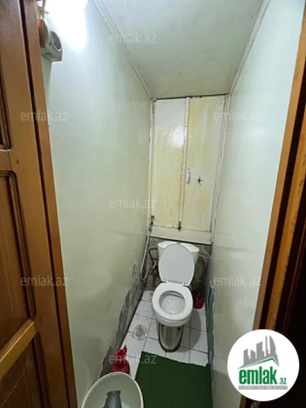 Satılır 2 otaqlı köhnə tikili 60 m²