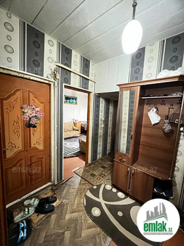 Satılır 2 otaqlı köhnə tikili 60 m²