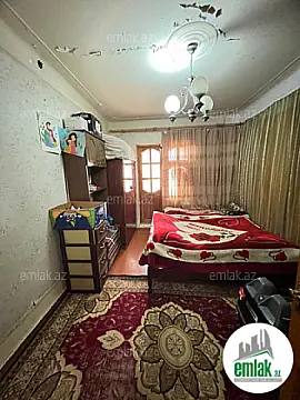 Satılır 2 otaqlı köhnə tikili 60 m²
