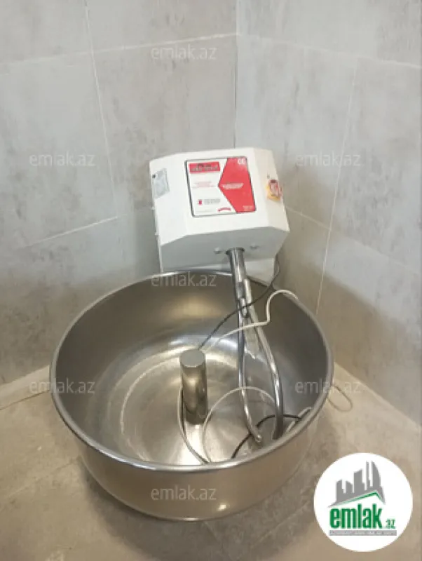 Satılır 1 otaqlı obyekt 72.9 m²