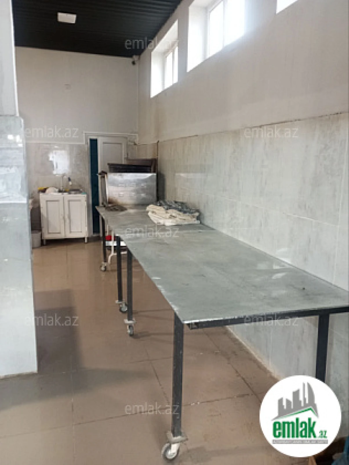 Satılır 1 otaqlı obyekt 72.9 m²