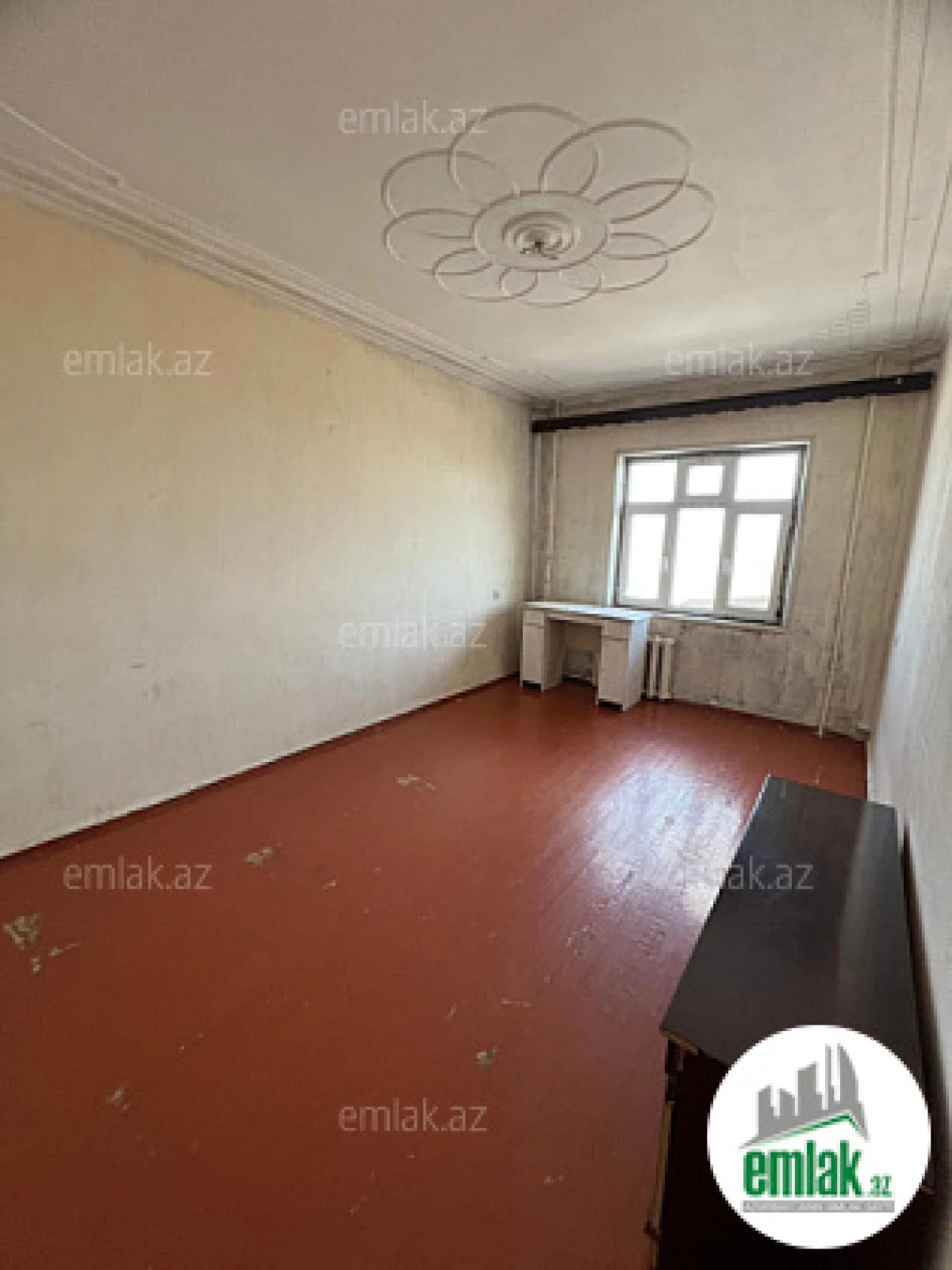 Satılır 2 otaqlı köhnə tikili 60 m²