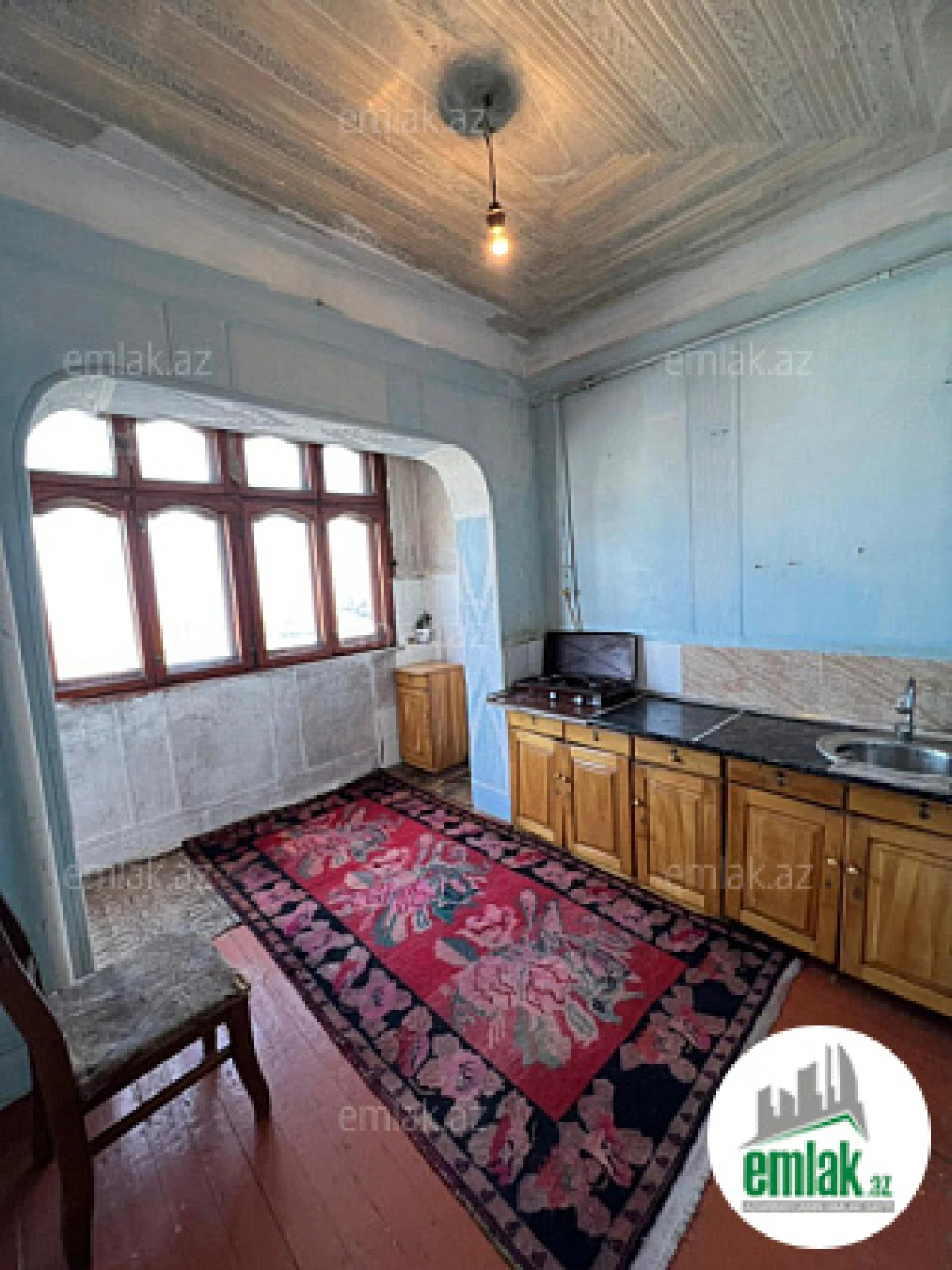 Satılır 2 otaqlı köhnə tikili 60 m²