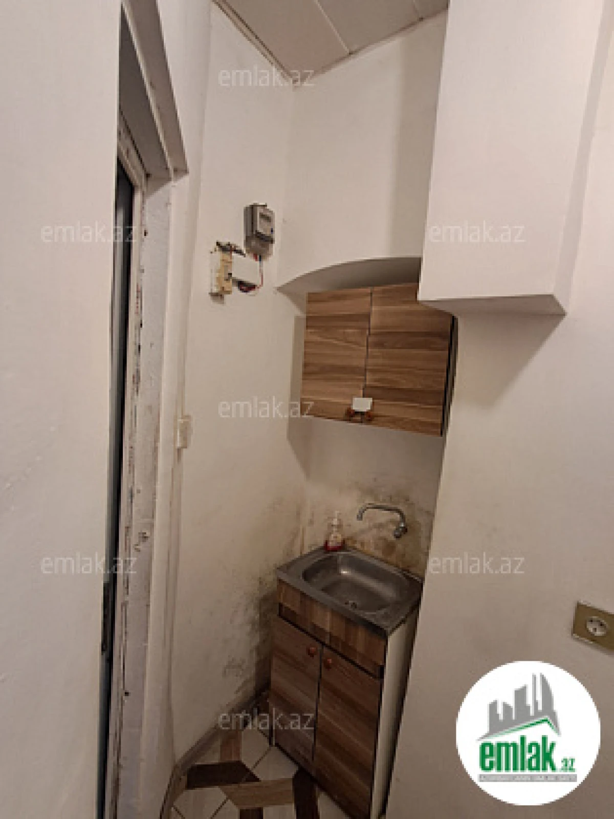 Satılır 1 otaqlı köhnə tikili 8 m²