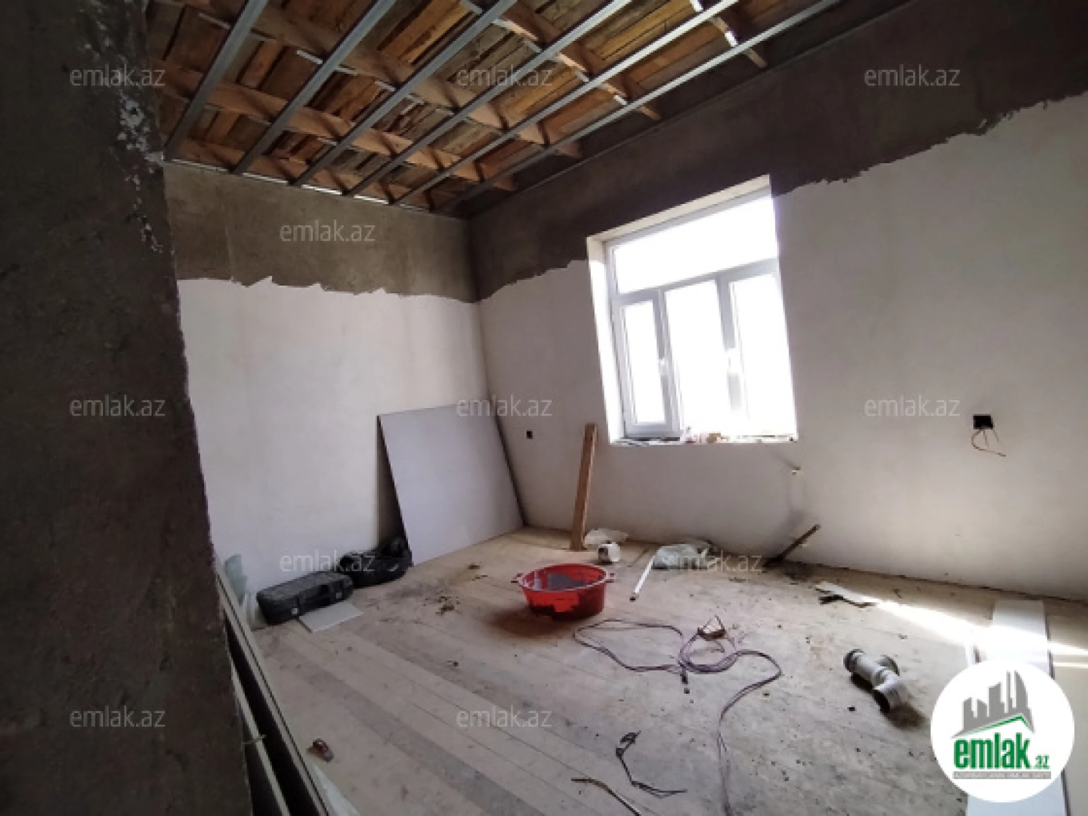 Satılır 3 otaqlı həyət evi 140 m²