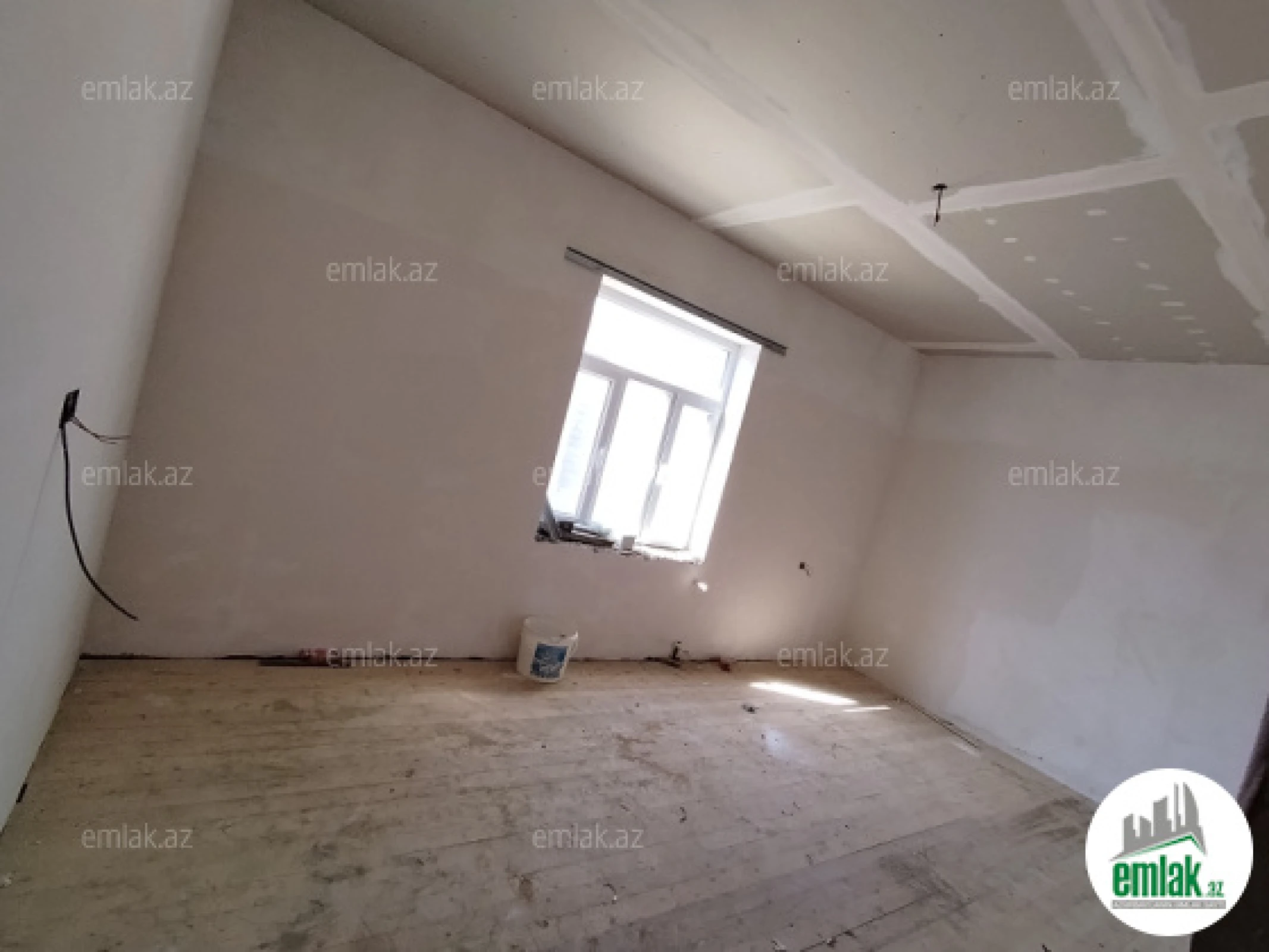 Satılır 3 otaqlı həyət evi 140 m²