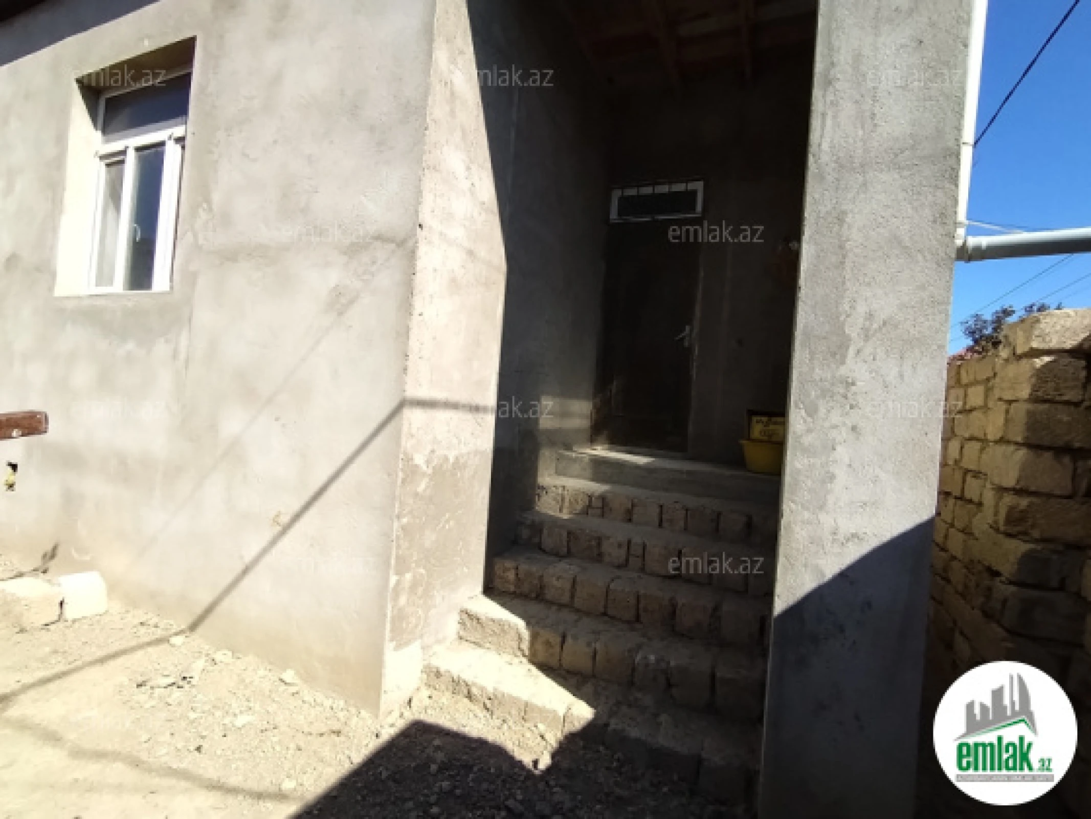 Satılır 3 otaqlı həyət evi 140 m²