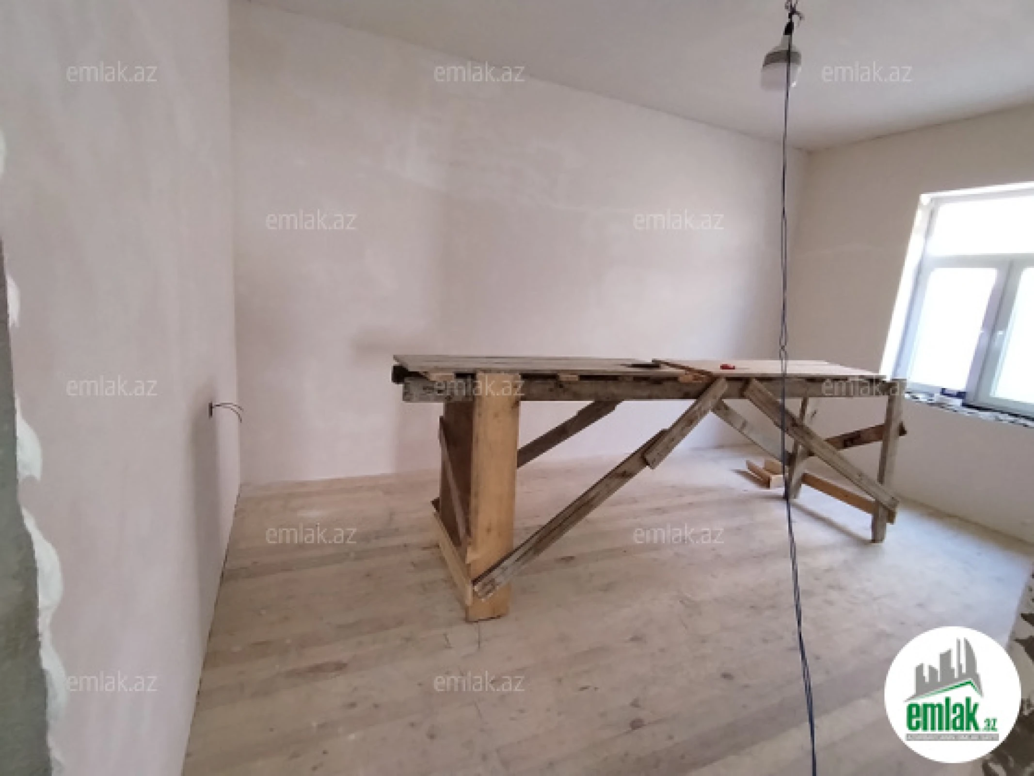 Satılır 3 otaqlı həyət evi 140 m²