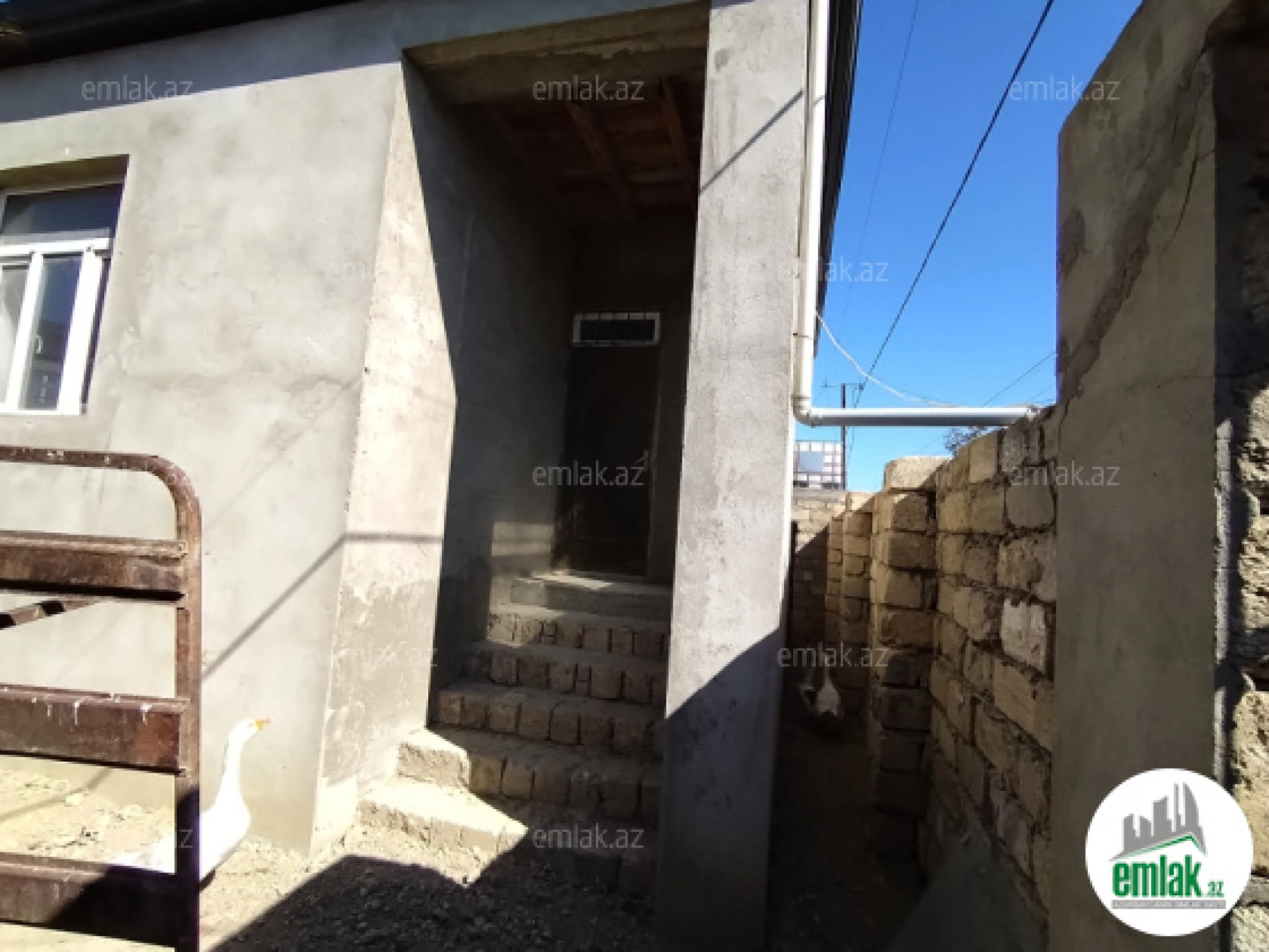 Satılır 3 otaqlı həyət evi 140 m²