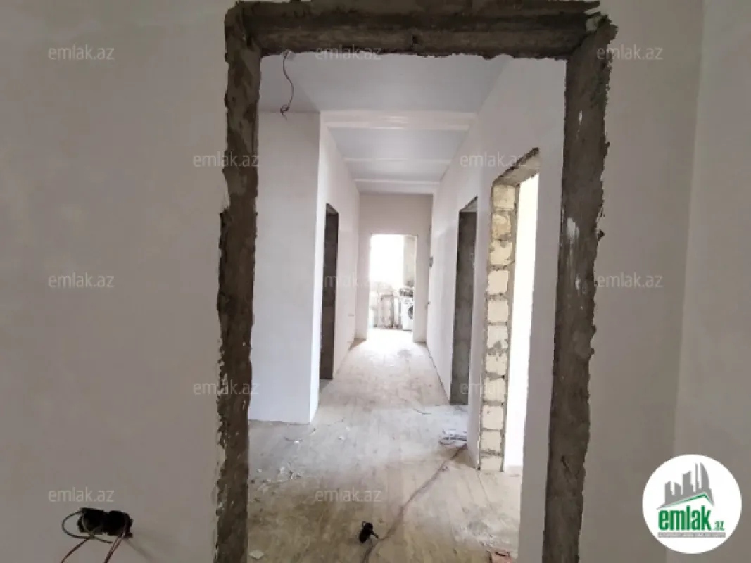 Satılır 3 otaqlı həyət evi 140 m²