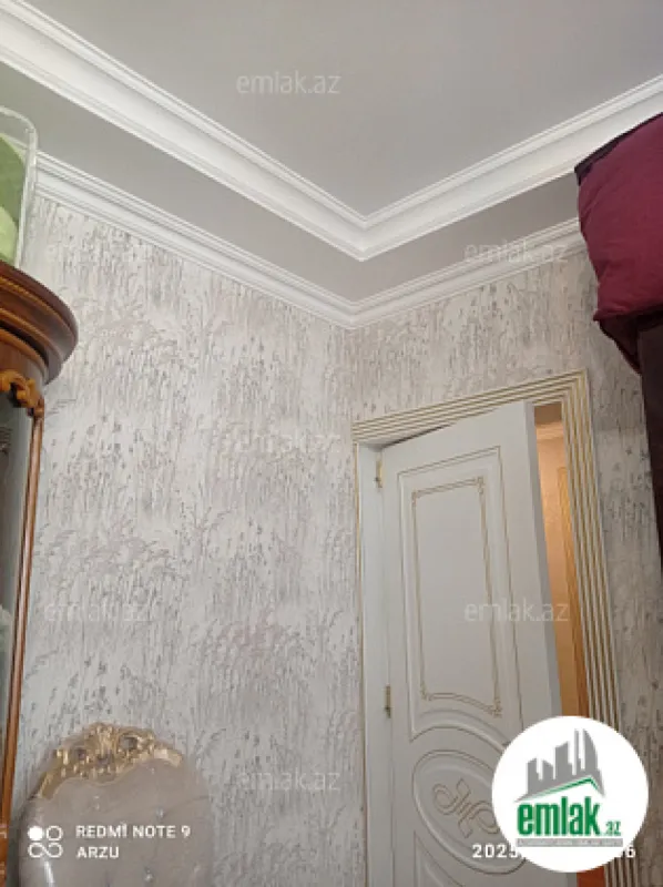 Satılır 4 otaqlı həyət evi 200 m²