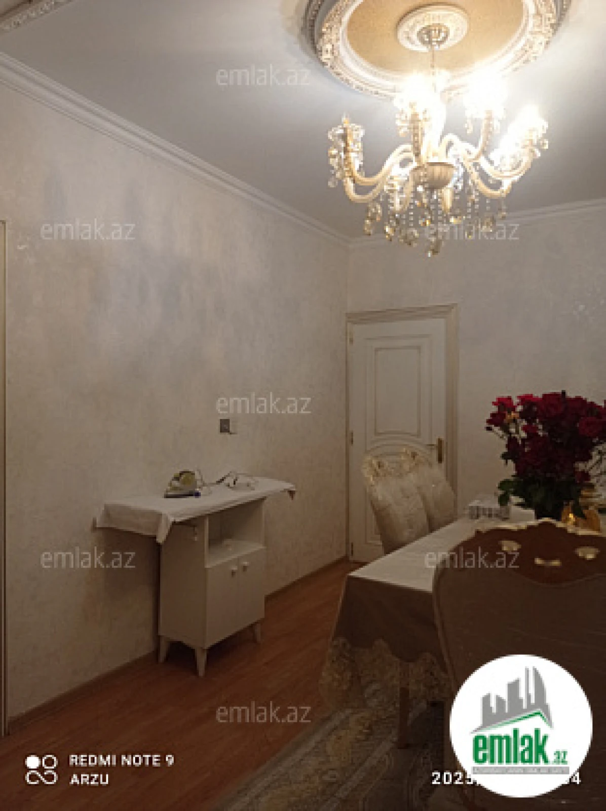 Satılır 4 otaqlı həyət evi 200 m²