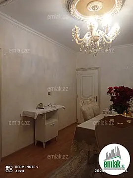 Satılır 4 otaqlı həyət evi 200 m²