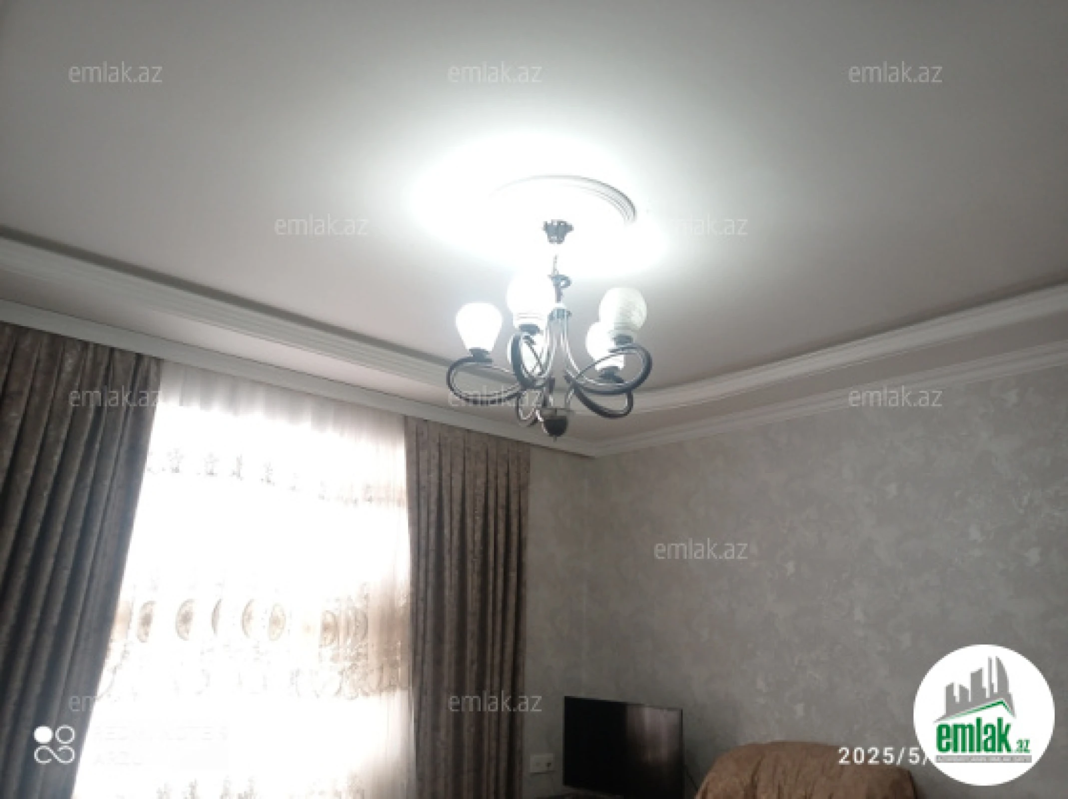 Satılır 4 otaqlı həyət evi 200 m²