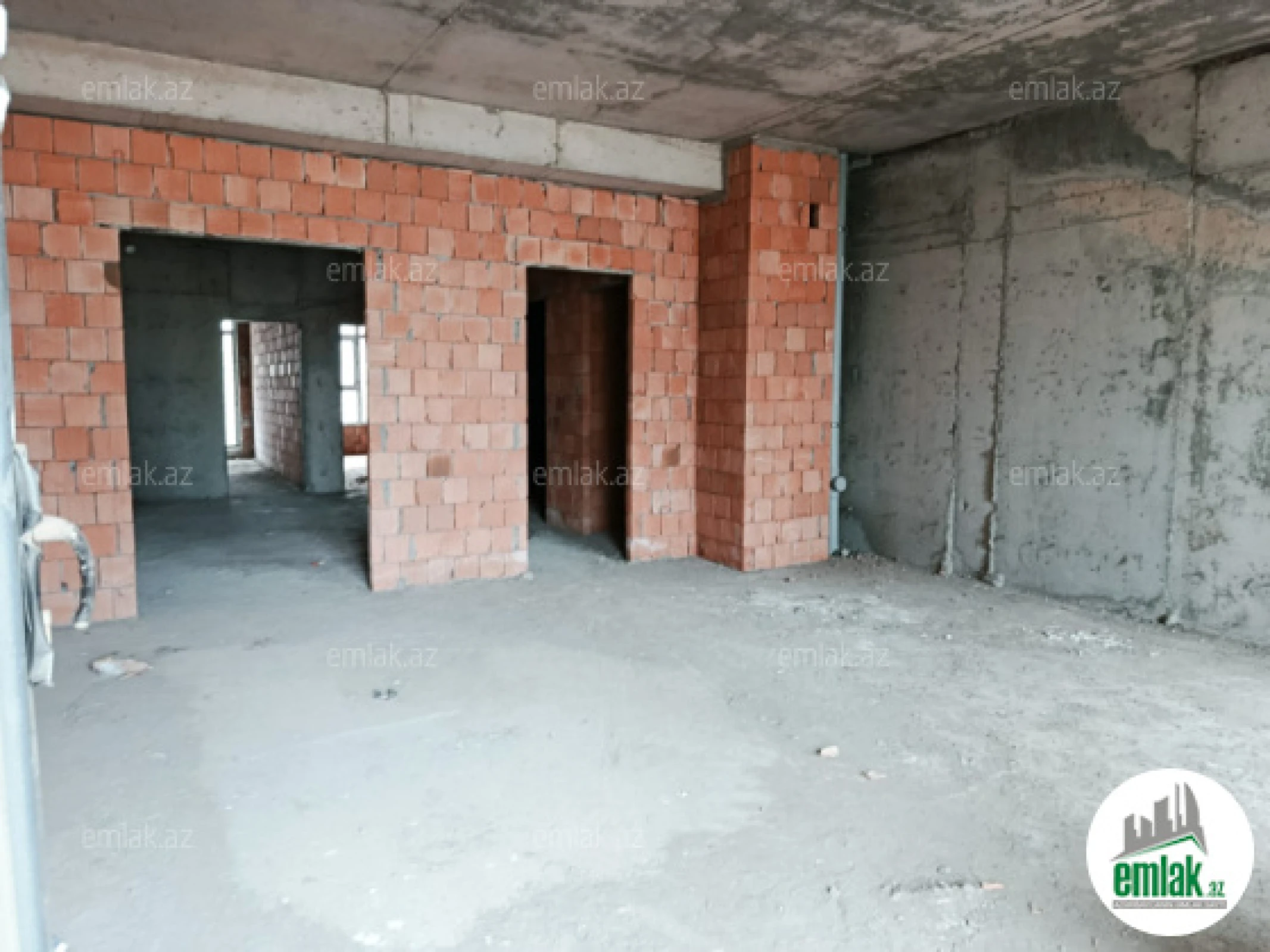 Satılır 4 otaqlı yeni tikili 181 m²