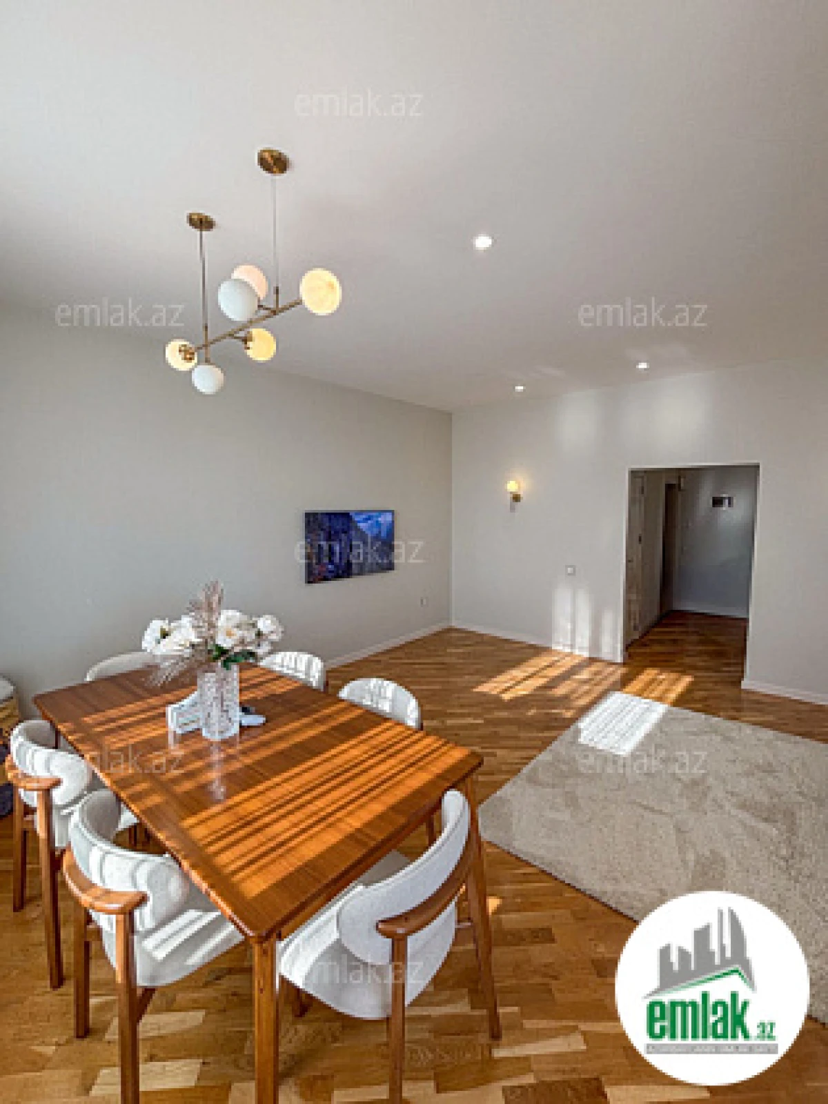 Satılır 2 otaqlı yeni tikili 90 m²