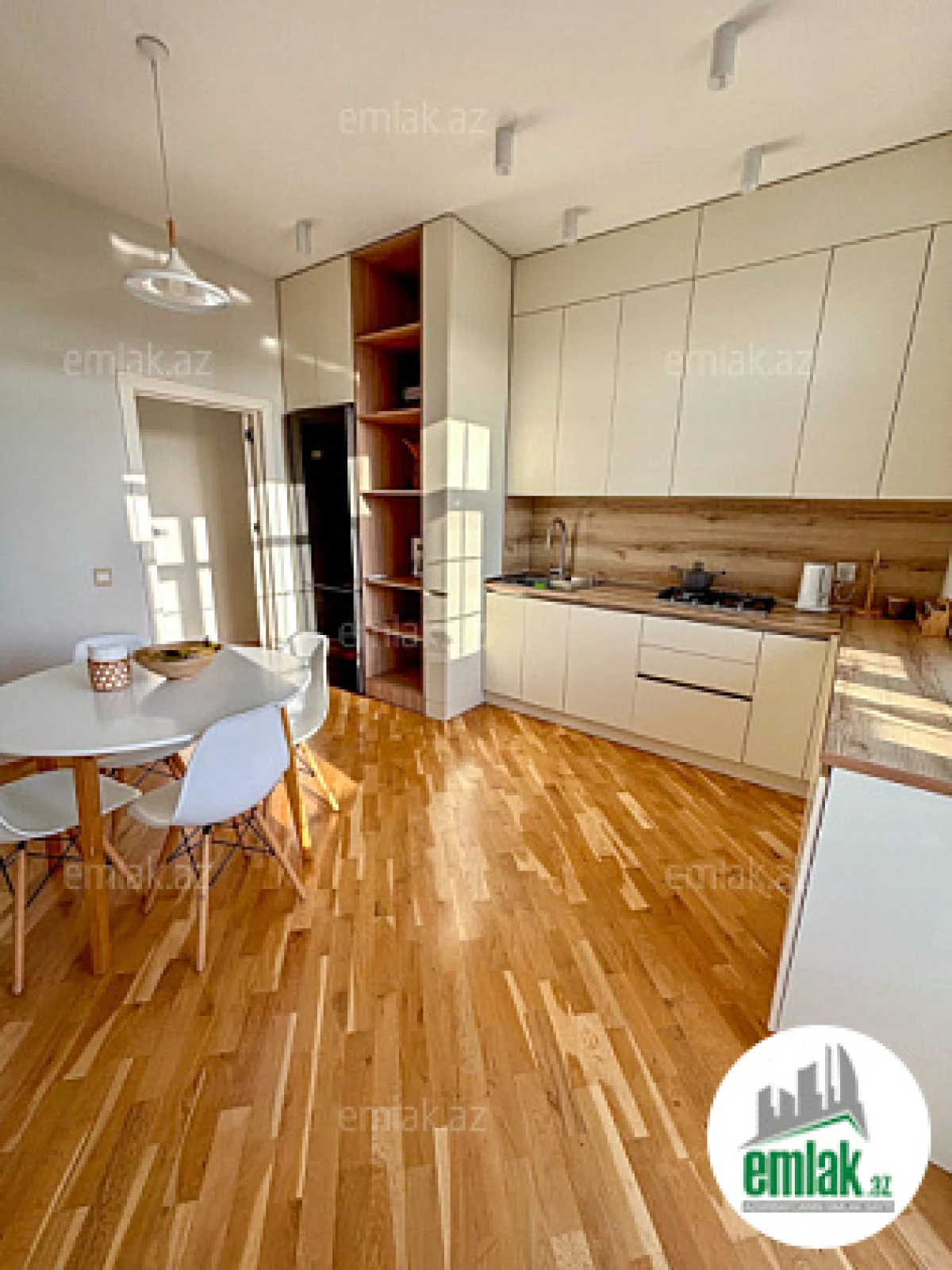 Satılır 2 otaqlı yeni tikili 90 m²
