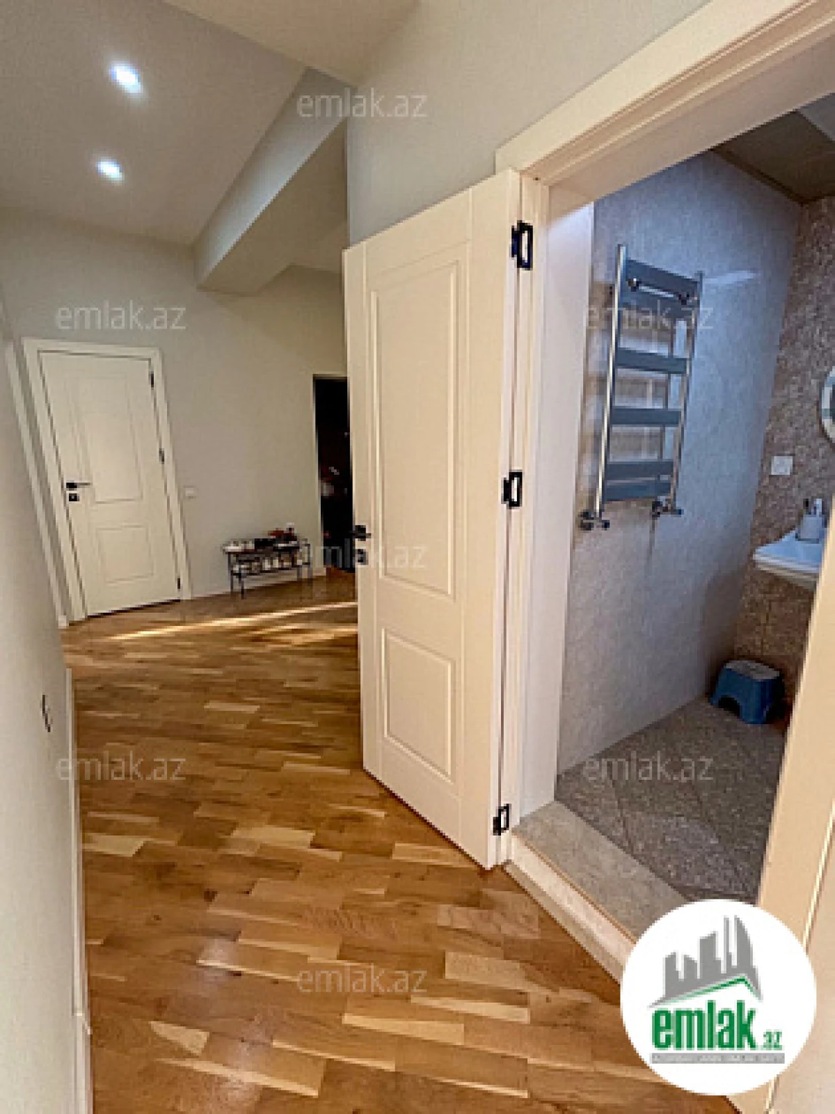 Satılır 2 otaqlı yeni tikili 90 m²