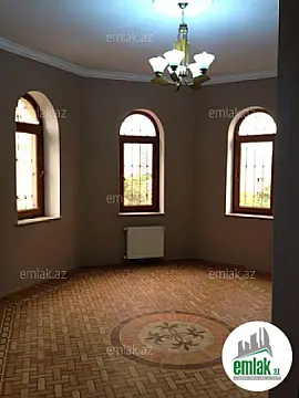 Satılır 6 otaqlı həyət evi 340 m²