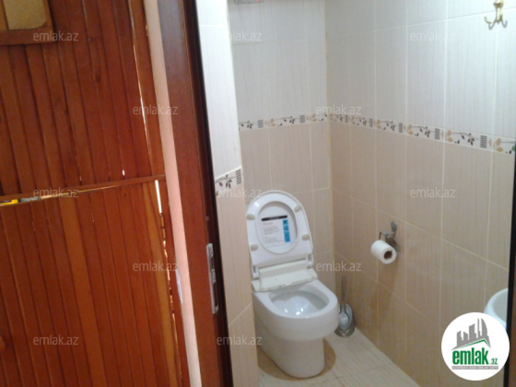 Satılır 6 otaqlı həyət evi 300 m²