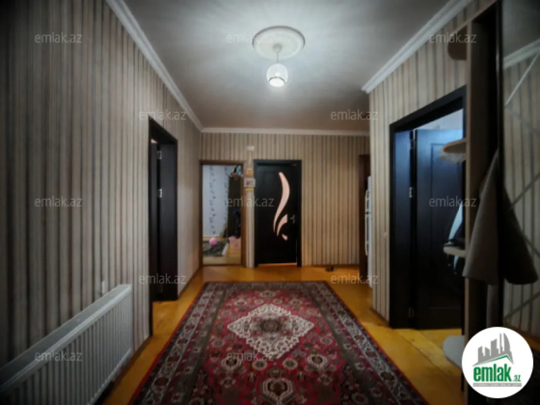 Satılır 3 otaqlı həyət evi 100 m²