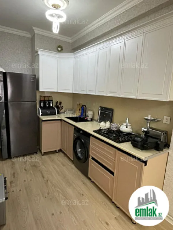 Satılır 2 otaqlı yeni tikili 76 m²