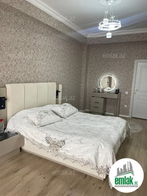 Satılır 2 otaqlı yeni tikili 76 m²