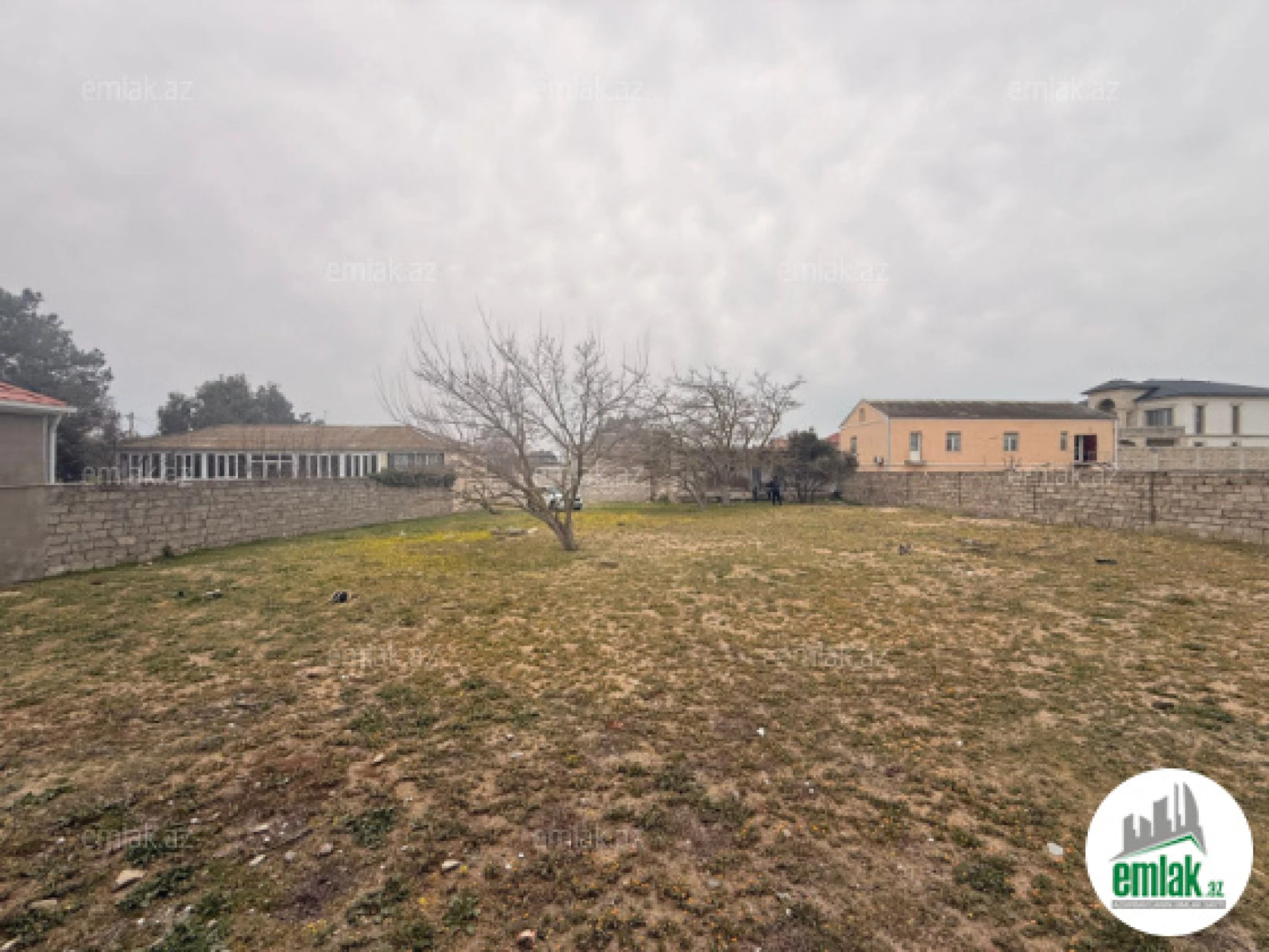 Satılır torpaq sahəsi 12 m²