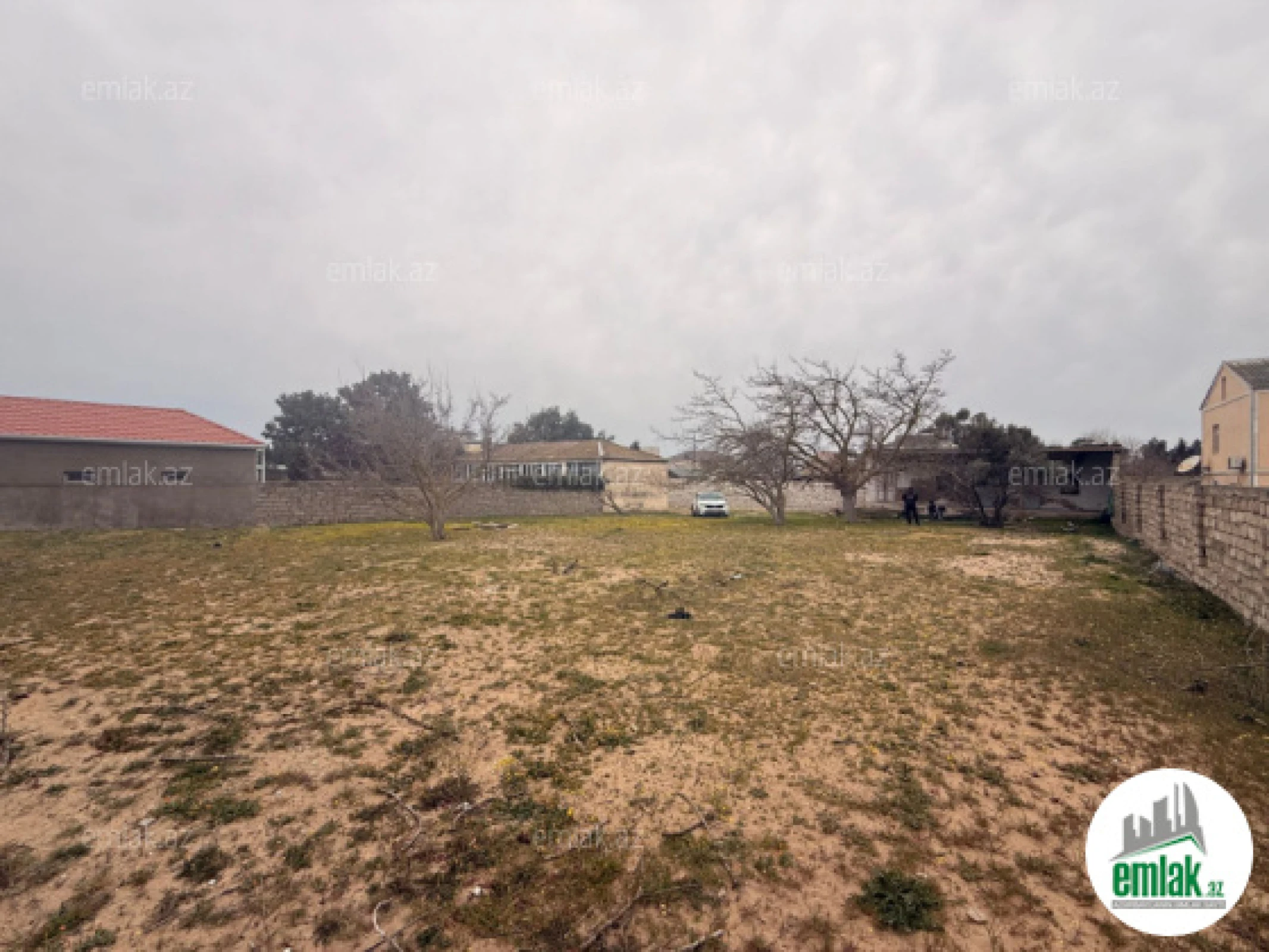 Satılır torpaq sahəsi 12 m²