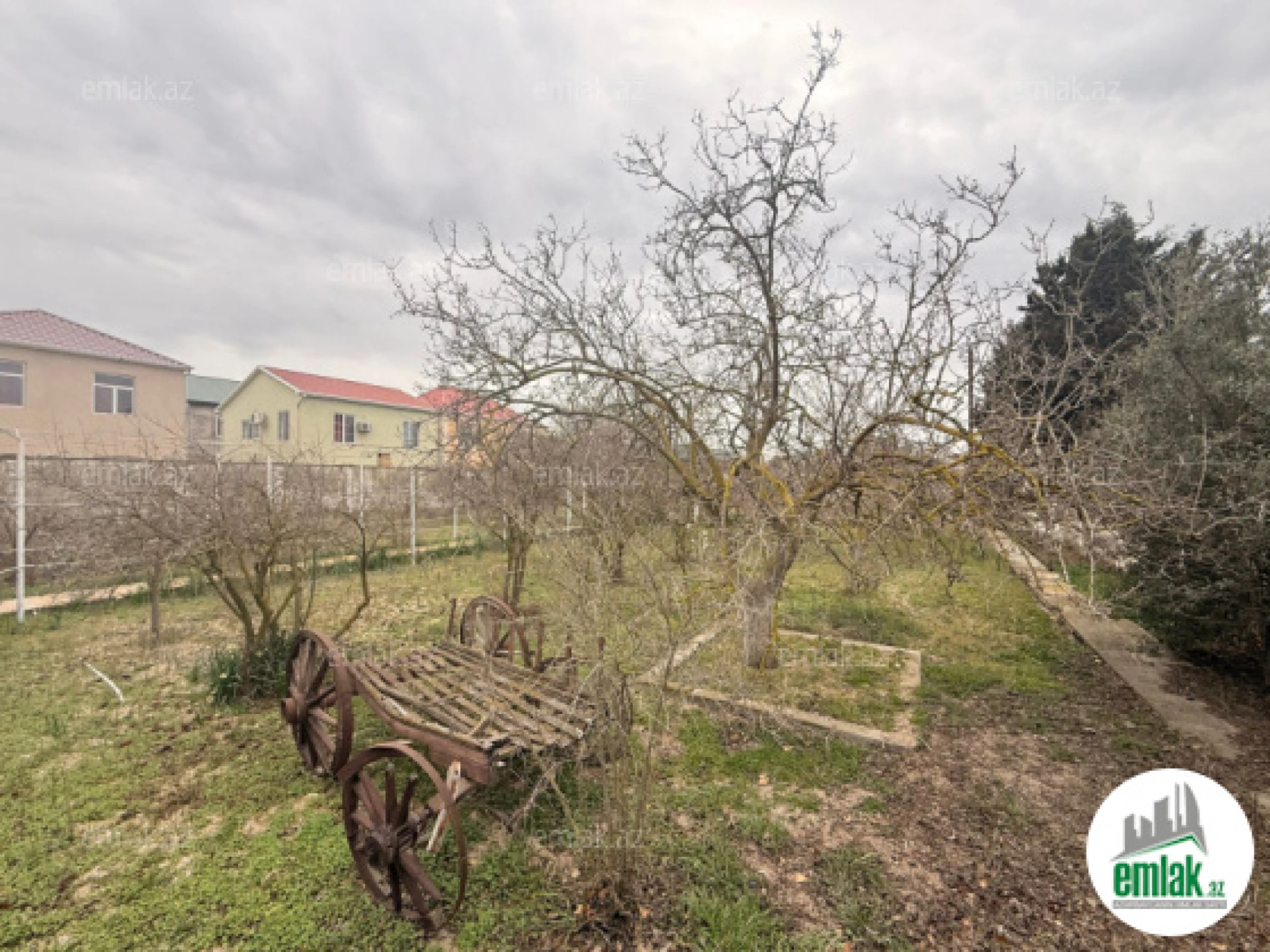 Satılır torpaq sahəsi 11 m²